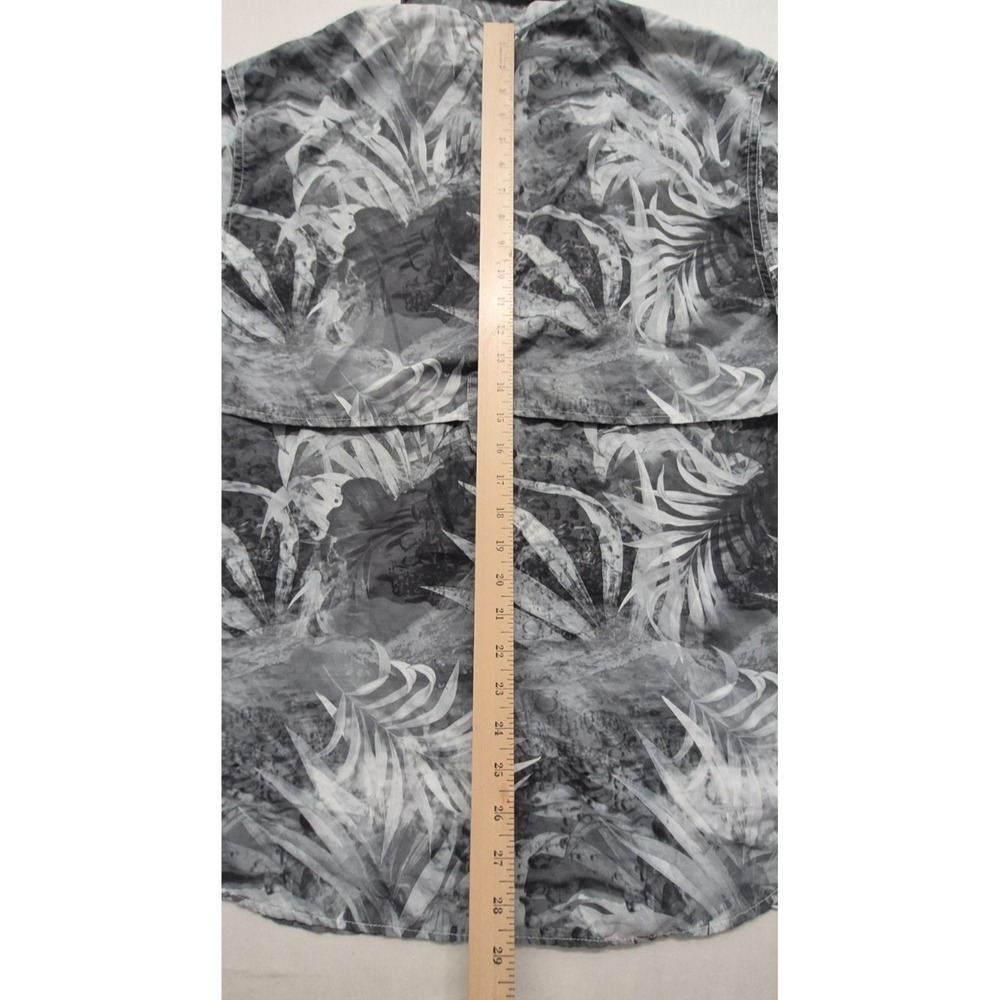REEL Legends Men's black/gray floral print Shirt‎ Saltwater SS button up vented - Picture 14 of 16